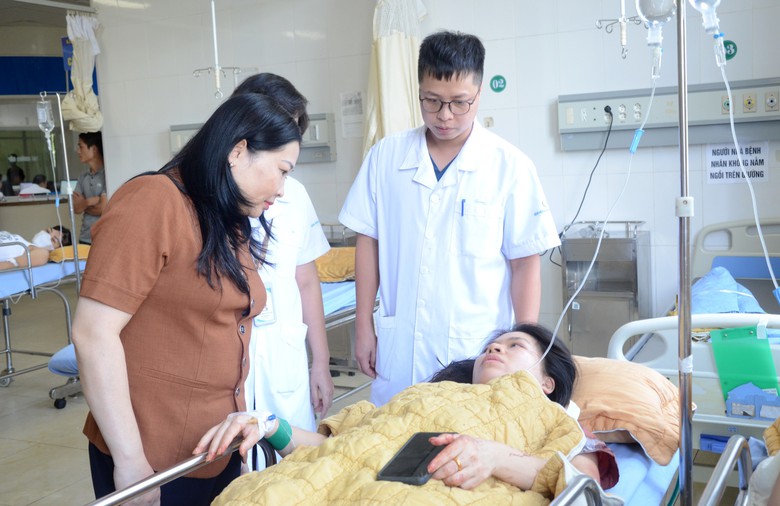 Nh&acirc;n chứng thất thần kể khoảnh khắc t&agrave;i xế ph&aacute;t hiện xe giường nằm mất phanh ở L&agrave;o Cai- Ảnh 2.