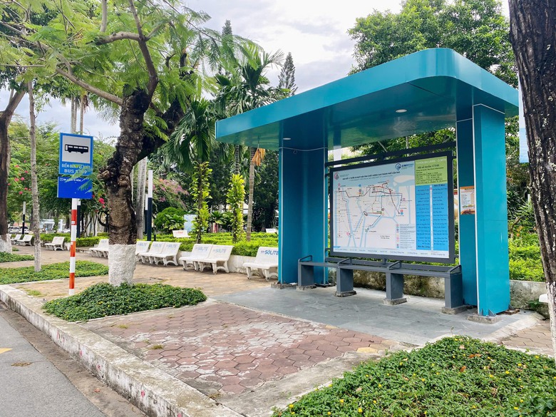 Cần Thơ: Hoàn thiện hệ thống nhà chờ xe buýt, hoạt động vận tải hành khách ổn định- Ảnh 1. Cần Thơ: Hoàn thiện hệ thống nhà chờ xe buýt, hoạt động vận tải hành khách ổn định- Ảnh 1.