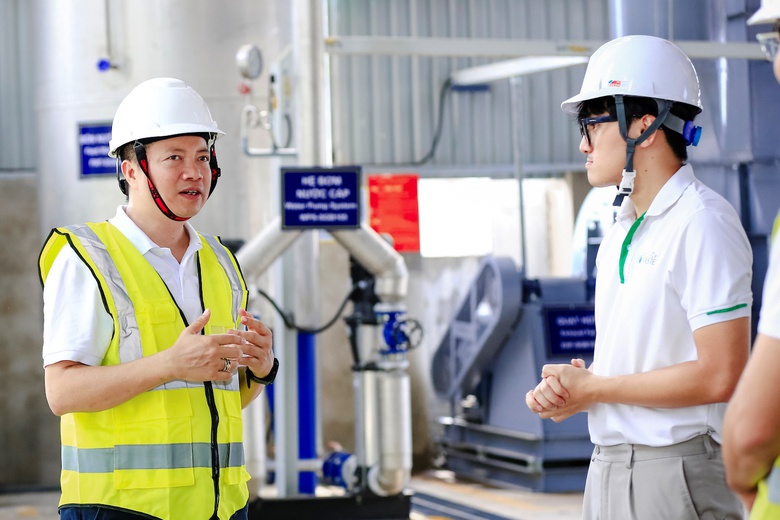 Saint-Gobain ti&ecirc;n phong sử dụng nhi&ecirc;n liệu sinh khối v&agrave;o sản xuất tấm xi măng xanh- Ảnh 2.