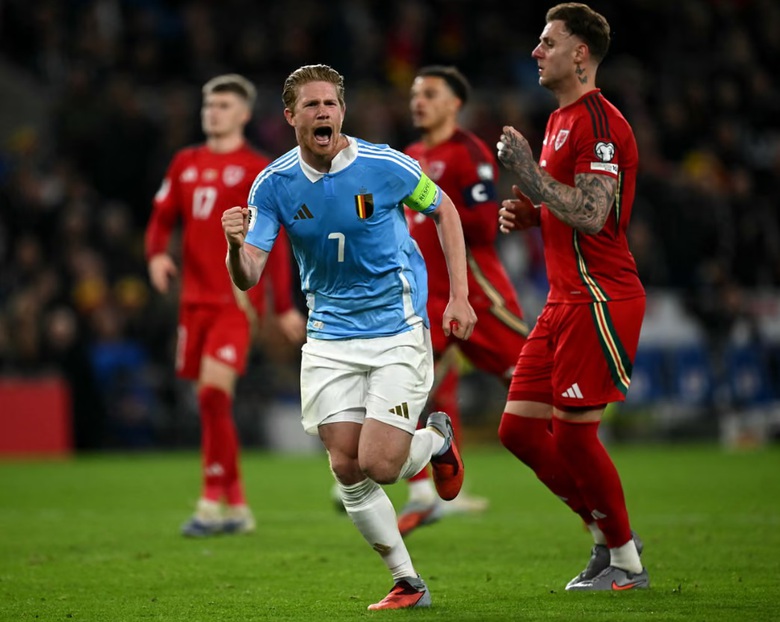 De Bruyne lập c&uacute; đ&uacute;p, Bỉ ngược d&ograve;ng đ&aacute;nh bại Xứ Wales- Ảnh 1.