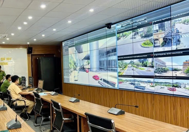 Quảng Ninh: Siết chặt quản lý xe chở vật liệu xây dựng, lập lại trật tự an toàn giao thông- Ảnh 3. Quảng Ninh: Siết chặt quản lý xe chở vật liệu xây dựng, lập lại trật tự an toàn giao thông- Ảnh 3.