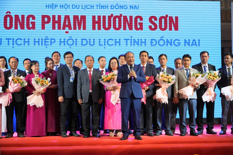 Đồng Nai: Bước chuyển m&igrave;nh của ng&agrave;nh c&ocirc;ng nghiệp kh&ocirc;ng kh&oacute;i- Ảnh 1.