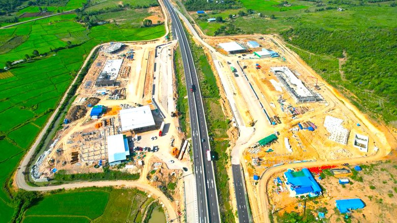 Bộ Xây dựng đề nghị Lâm Đồng, Khánh Hòa bàn giao mặt bằng sạch làm trạm dừng nghỉ cao tốc- Ảnh 1. Bộ Xây dựng đề nghị Lâm Đồng, Khánh Hòa bàn giao mặt bằng sạch làm trạm dừng nghỉ cao tốc- Ảnh 1.