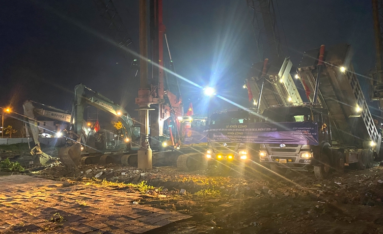 Thủ tướng Phạm Minh Chính: Thanh Hóa phải huy động nguồn lực, đảm bảo tiến độ các dự án- Ảnh 8. Thủ tướng Phạm Minh Chính: Thanh Hóa phải huy động nguồn lực, đảm bảo tiến độ các dự án- Ảnh 8.