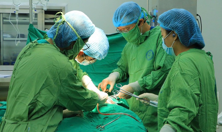 X&uacute;c động sản phụ mắc ung thư vẫn quyết giữ con- Ảnh 1.