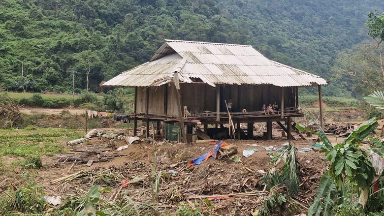 Những x&oacute;m ngh&egrave;o Th&aacute;i Nguy&ecirc;n x&aacute;c xơ sau b&atilde;o lũ, cần lắm những b&agrave;n tay l&uacute;c n&agrave;y- Ảnh 9.