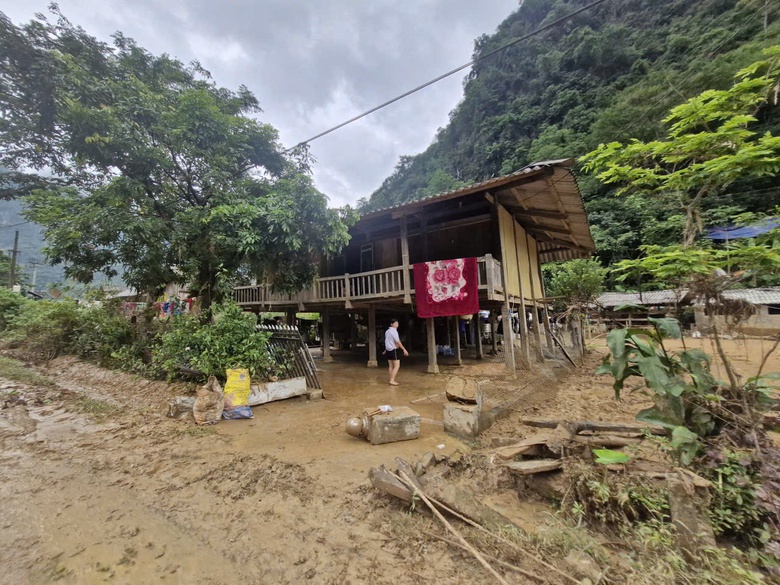 Những x&oacute;m ngh&egrave;o Th&aacute;i Nguy&ecirc;n x&aacute;c xơ sau b&atilde;o lũ, cần lắm những b&agrave;n tay l&uacute;c n&agrave;y- Ảnh 11.