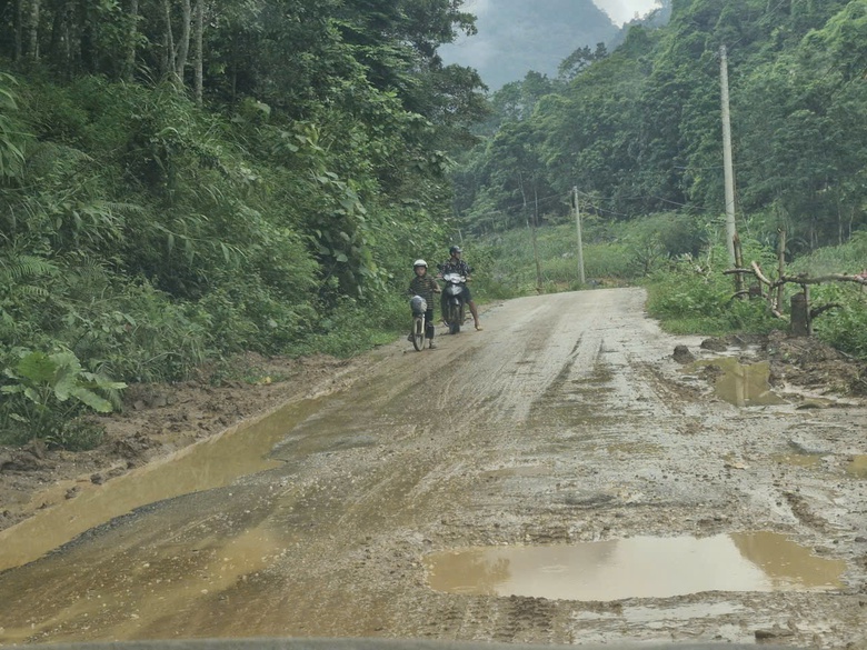 Những x&oacute;m ngh&egrave;o Th&aacute;i Nguy&ecirc;n x&aacute;c xơ sau b&atilde;o lũ, cần lắm những b&agrave;n tay l&uacute;c n&agrave;y- Ảnh 8.