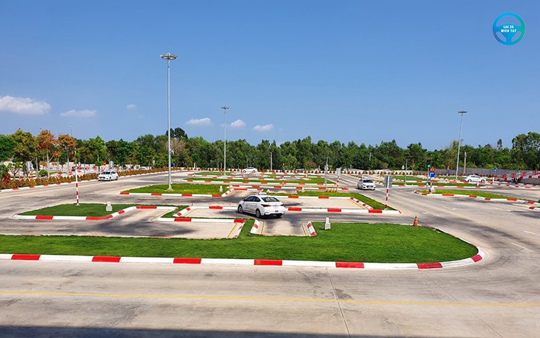 Cần Thơ tăng cường c&ocirc;ng t&aacute;c quản l&yacute; người l&aacute;i v&agrave; đ&agrave;o tạo l&aacute;i xe- Ảnh 1.