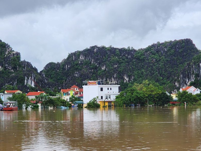 Thiệt hại nặng nề do thi&ecirc;n tai, Ninh B&igrave;nh đề xuất Trung ương hỗ trợ 1.200 tỷ đồng- Ảnh 3.