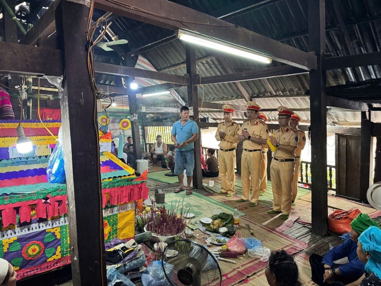 X&aacute;c định nguy&ecirc;n nh&acirc;n ban đầu vụ tai nạn giao th&ocirc;ng khiến ba người tử vong ở L&agrave;o Cai- Ảnh 6.