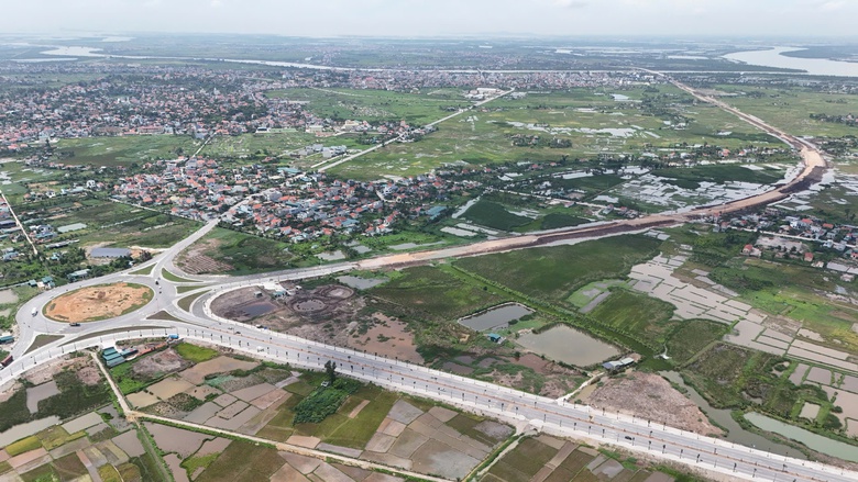 Quảng Ninh: Đẩy nhanh tiến độ Dự &aacute;n đường ven s&ocirc;ng- Ảnh 1.