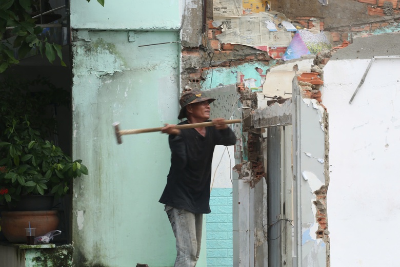 Dự &aacute;n bờ Bắc k&ecirc;nh Đ&ocirc;i hơn 7.300 tỷ đồng đang thi c&ocirc;ng ra sao?- Ảnh 6.