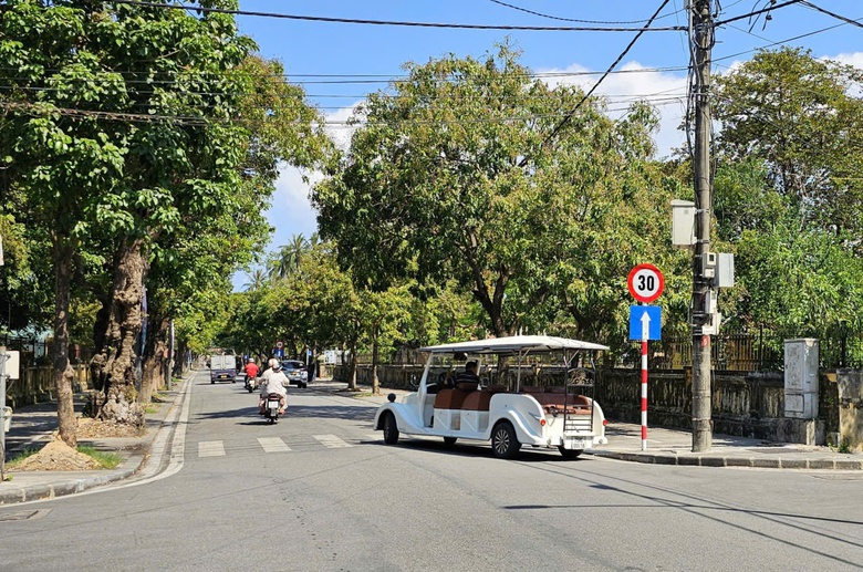 Huế: N&acirc;ng cao chất lượng, an to&agrave;n trong hoạt động vận tải đường bộ- Ảnh 3.