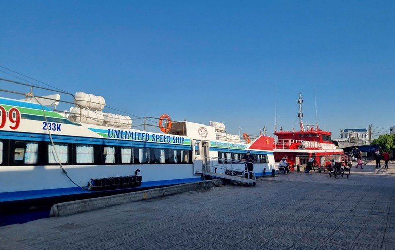 Hoàn thiện quản lý kết cấu hạ tầng đường thủy nội địa theo hướng minh bạch, thuận lợi- Ảnh 1. Hoàn thiện quản lý kết cấu hạ tầng đường thủy nội địa theo hướng minh bạch, thuận lợi- Ảnh 1.