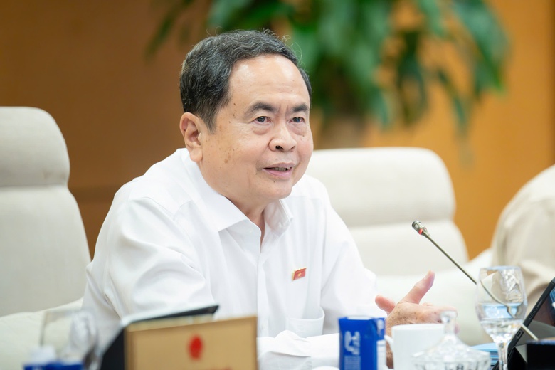 Thứ trưởng B&ugrave;i Xu&acirc;n Dũng l&agrave;m r&otilde; về đề xuất mở rộng đối tượng miễn giấy ph&eacute;p x&acirc;y dựng- Ảnh 1.