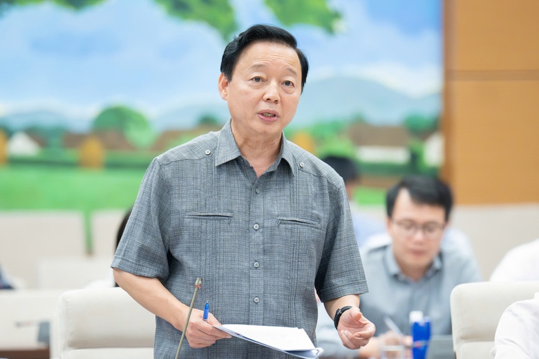 Thứ trưởng B&ugrave;i Xu&acirc;n Dũng l&agrave;m r&otilde; về đề xuất mở rộng đối tượng miễn giấy ph&eacute;p x&acirc;y dựng- Ảnh 3.