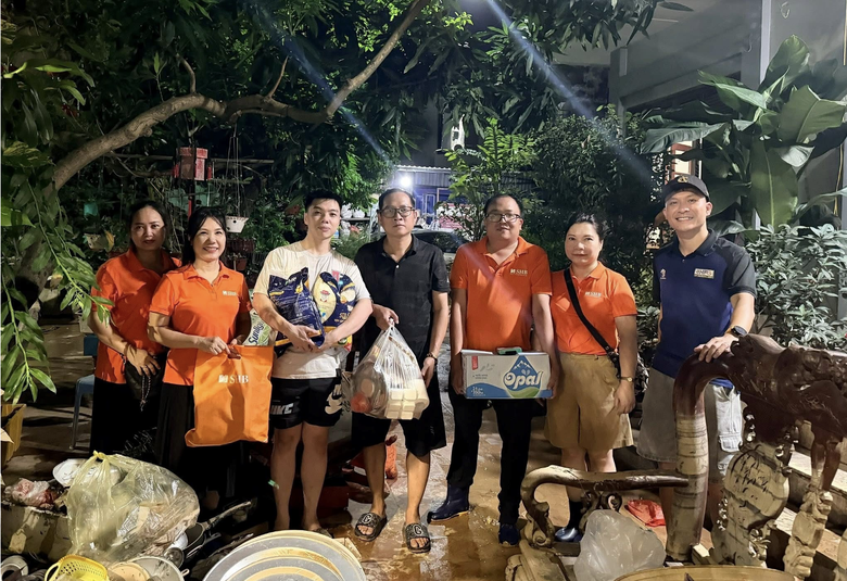 Tranh của họa sĩ Ng&ocirc; B&aacute; Ho&agrave;ng được đấu gi&aacute; hơn 1,5 tỷ đồng ủng hộ đồng b&agrave;o v&ugrave;ng lũ- Ảnh 3.