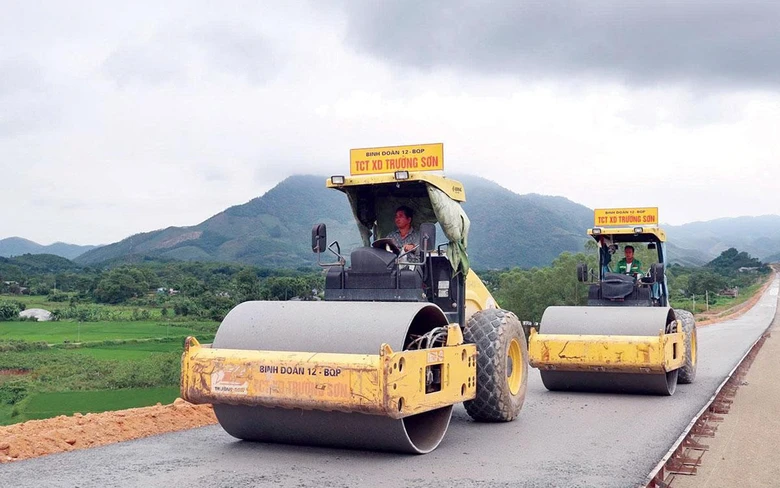 Chạy nước r&uacute;t, đua tiến độ tr&ecirc;n cao tốc Tuy&ecirc;n Quang - H&agrave; Giang- Ảnh 3.