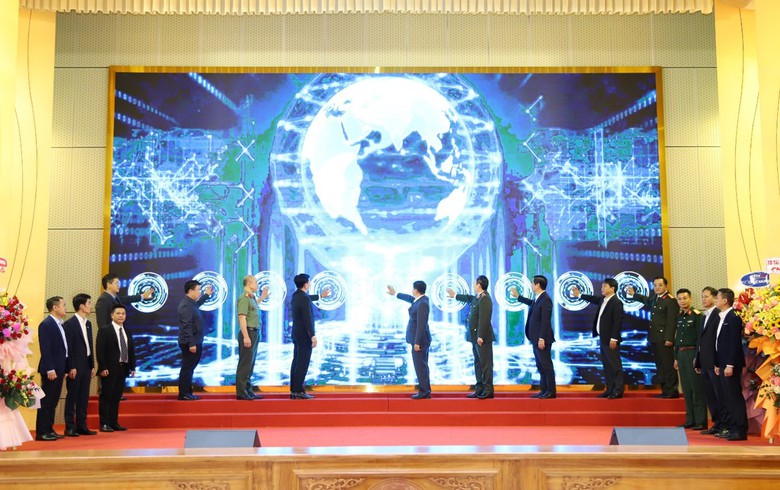 Lâm Đồng: Vận hành trung tâm giám sát, an ninh mạng, nâng cao quản lý đô thị thông minh- Ảnh 2. Lâm Đồng: Vận hành trung tâm giám sát, an ninh mạng, nâng cao quản lý đô thị thông minh- Ảnh 2.