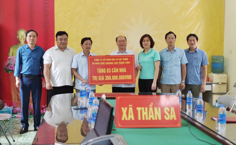 B&aacute;o X&acirc;y dựng v&agrave; c&aacute;c nh&agrave; t&agrave;i trợ ủng hộ hơn 2,4 tỷ đồng gi&uacute;p Th&aacute;i Nguy&ecirc;n khắc phục b&atilde;o lũ- Ảnh 4.