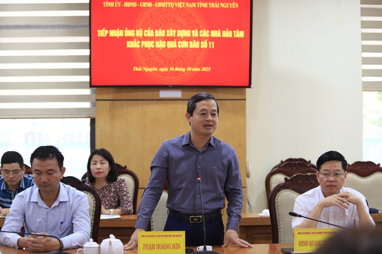 B&aacute;o X&acirc;y dựng v&agrave; c&aacute;c nh&agrave; t&agrave;i trợ ủng hộ hơn 2,4 tỷ đồng gi&uacute;p Th&aacute;i Nguy&ecirc;n khắc phục b&atilde;o lũ- Ảnh 2.