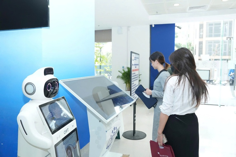 Phát triển đô thị thông minh phải lấy người dân làm trung tâm- Ảnh 3. Phát triển đô thị thông minh phải lấy người dân làm trung tâm- Ảnh 3.