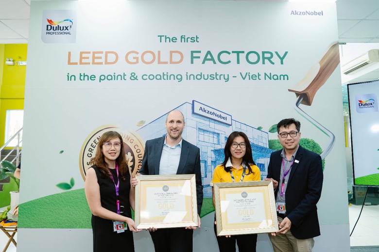 Nh&agrave; m&aacute;y AkzoNobel tại B&igrave;nh Dương ch&iacute;nh thức nhận chứng chỉ LEED Gold- Ảnh 1.