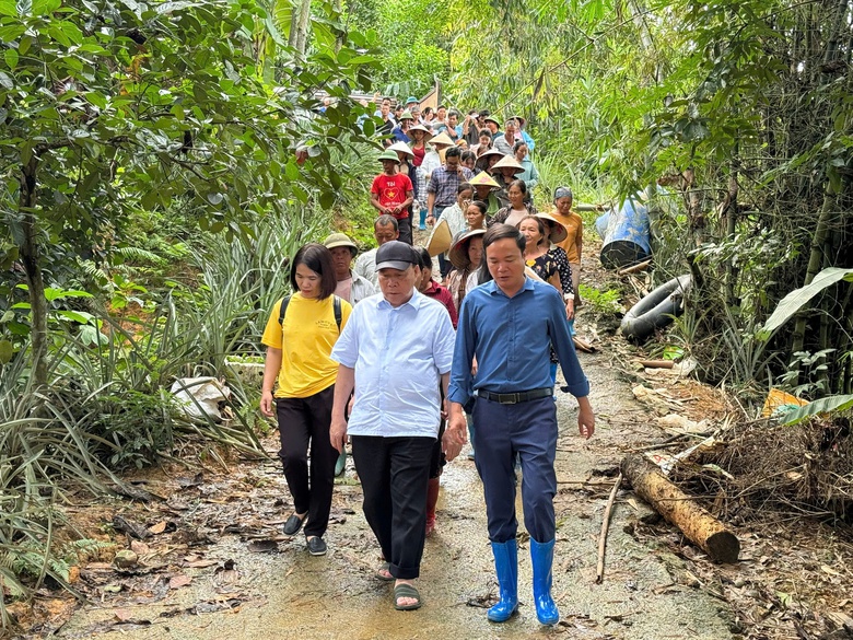 B&aacute;o X&acirc;y dựng v&agrave; bạn đọc tặng nh&agrave; "ch&igrave;a kho&aacute; trao tay" ở Th&aacute;i Nguy&ecirc;n- Ảnh 2.
