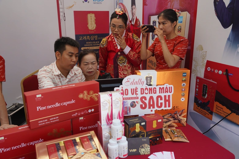 Lan tỏa lối sống mới từ th&ocirc;ng điệp "Phụ nữ n&oacute;i kh&ocirc;ng với thực phẩm kh&ocirc;ng an to&agrave;n"- Ảnh 9.