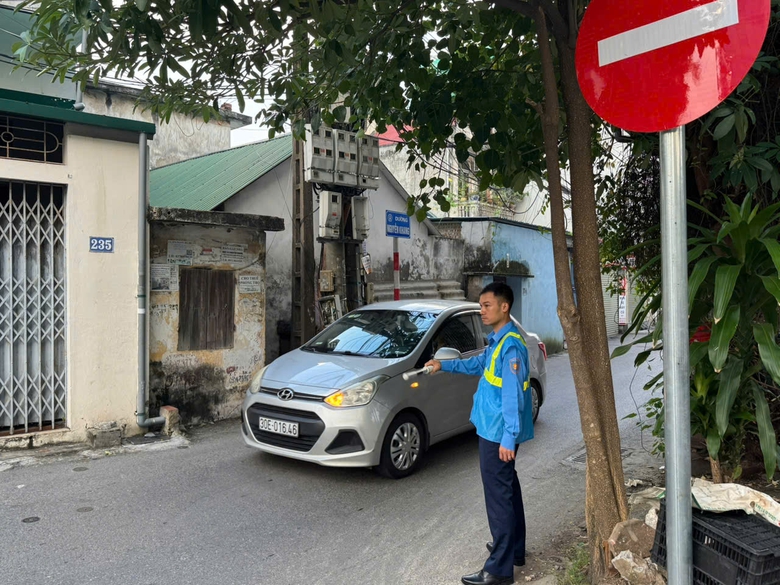 H&agrave; Nội th&iacute; điểm điều chỉnh giao th&ocirc;ng tr&ecirc;n đường Nguyễn Khang nhằm đảm bảo ATGT- Ảnh 1.