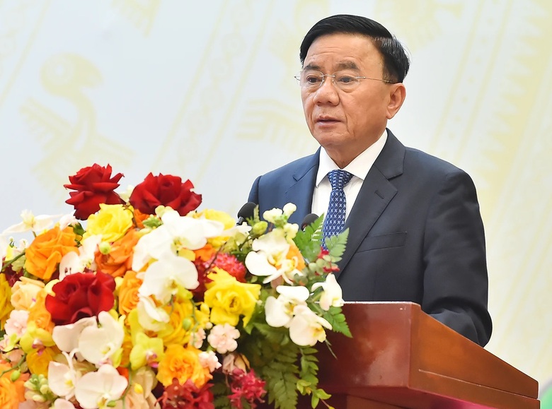 Bộ Ch&iacute;nh trị ban h&agrave;nh quy định mới về c&ocirc;ng t&aacute;c c&aacute;n bộ- Ảnh 1.