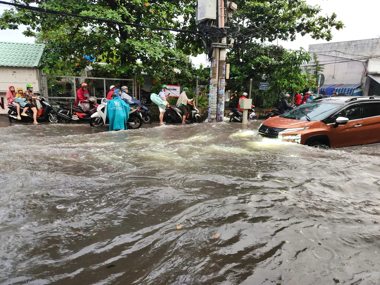 TP.HCM chuyển sang chống ngập bằng dữ liệu và AI- Ảnh 1.