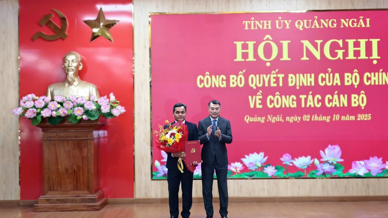 &Ocirc;ng Hồ Văn Ni&ecirc;n l&agrave;m B&iacute; thư Tỉnh ủy Quảng Ng&atilde;i- Ảnh 1.