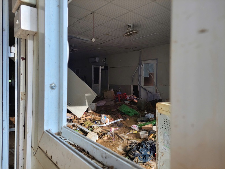 Gi&acirc;y ph&uacute;t sinh tử giữa d&ograve;ng lũ dữ tr&ecirc;n c&ocirc;ng trường cao tốc Đồng Đăng - Tr&agrave; Lĩnh- Ảnh 5.