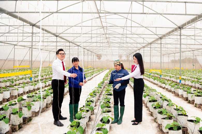 Agribank đẩy mạnh sắp xếp tổ chức mạng lưới, tăng cường dư địa ph&aacute;t triển &ldquo;tam n&ocirc;ng&rdquo;- Ảnh 3.