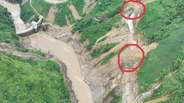 Tìm thấy chiếc xe bán tải nghi mất tích nhiều ngày ở Lào Cai- Ảnh 1. Tìm thấy chiếc xe bán tải nghi mất tích nhiều ngày ở Lào Cai- Ảnh 1.