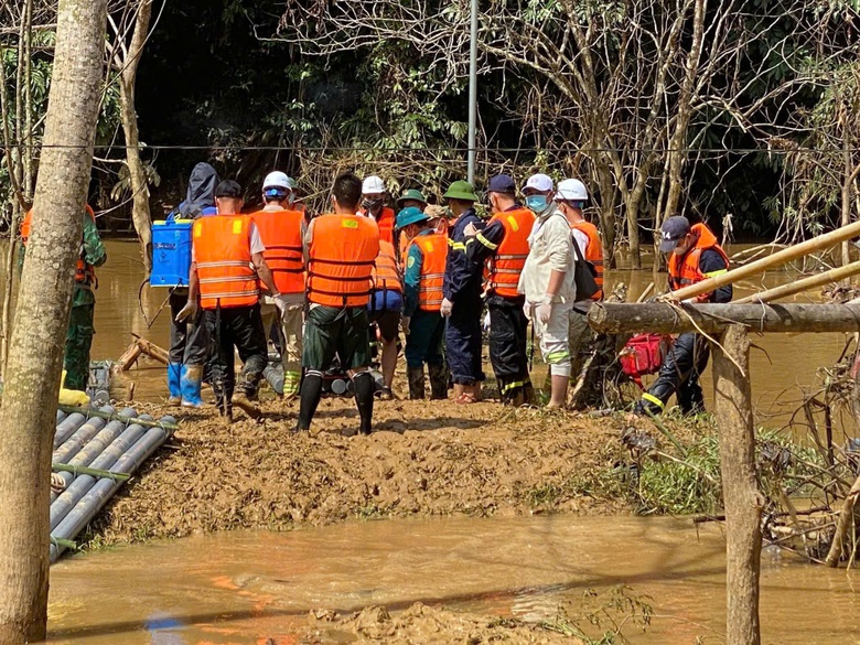 T&igrave;m thấy thi thể 3 c&ocirc;ng nh&acirc;n bị lũ cuốn tr&ocirc;i, mất t&iacute;ch tại Cao Bằng- Ảnh 1.