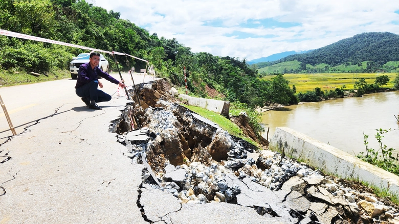 &ldquo;B&atilde;o chồng b&atilde;o, lũ chồng lũ&rdquo;, Nghệ An cần hỗ trợ 132 tỷ đồng để đảm bảo giao th&ocirc;ng- Ảnh 1.