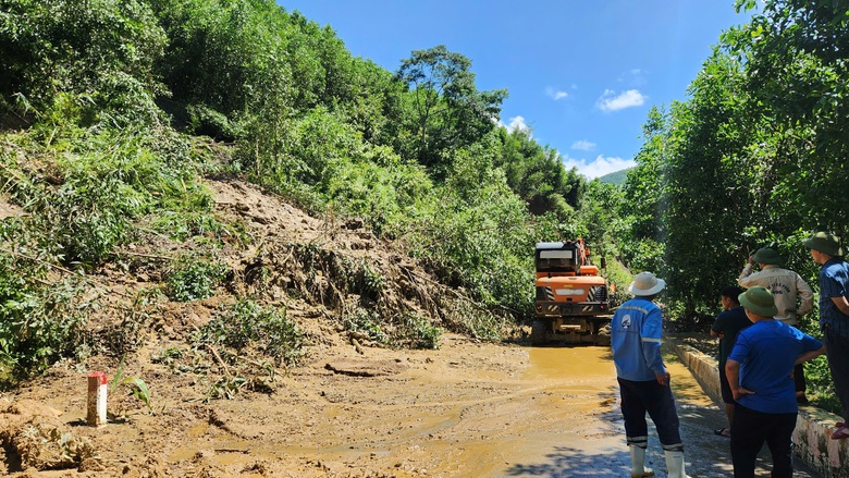 &ldquo;B&atilde;o chồng b&atilde;o, lũ chồng lũ&rdquo;, Nghệ An cần hỗ trợ 132 tỷ đồng để đảm bảo giao th&ocirc;ng- Ảnh 16.