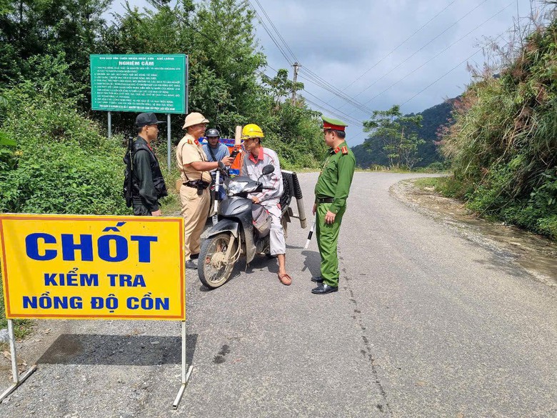 Ph&uacute; Thọ: Xử phạt hơn 500 trường hợp vi phạm nồng độ cồn trong những ng&agrave;y đầu ra qu&acirc;n- Ảnh 1.