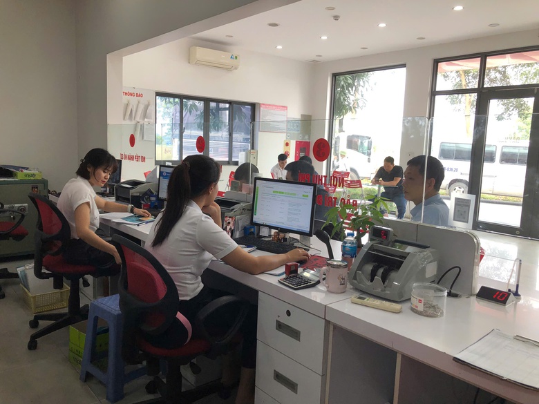 Ph&uacute; Thọ: Đơn giản h&oacute;a thủ tục h&agrave;nh ch&iacute;nh, tạo thuận lợi cho chủ xe khi đi đăng kiểm- Ảnh 1.