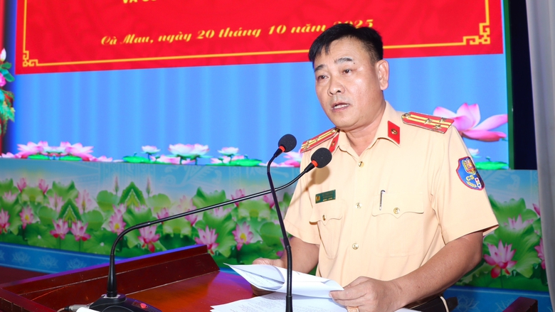 C&agrave; Mau: Tổng r&agrave; so&aacute;t, l&agrave;m sạch dữ liệu giấy ph&eacute;p l&aacute;i xe, số h&oacute;a hồ sơ đăng k&yacute; xe- Ảnh 1.