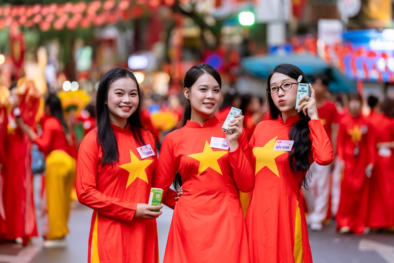 Đổi mới c&aacute;ch tiếp cận với Gen Z l&agrave; c&aacute;ch Vinamilk duy tr&igrave; sức h&uacute;t trong bối cảnh chuyển đổi giữa c&aacute;c thế hệ người ti&ecirc;u d&ugrave;ng (Ảnh: Minh Anh).