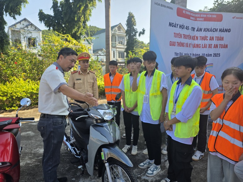 Hơn 1.000 học sinh L&agrave;o Cai được hướng dẫn kỹ năng l&aacute;i xe an to&agrave;n- Ảnh 6.