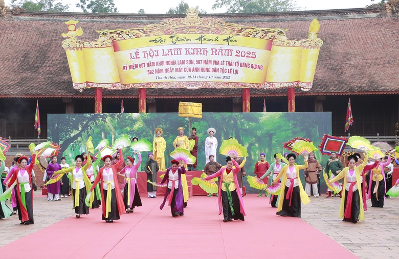 Thanh Hóa: Gìn giữ di sản, phát huy giá trị văn hóa trong thời kỳ hội nhập- Ảnh 5. Thanh Hóa: Gìn giữ di sản, phát huy giá trị văn hóa trong thời kỳ hội nhập- Ảnh 5.