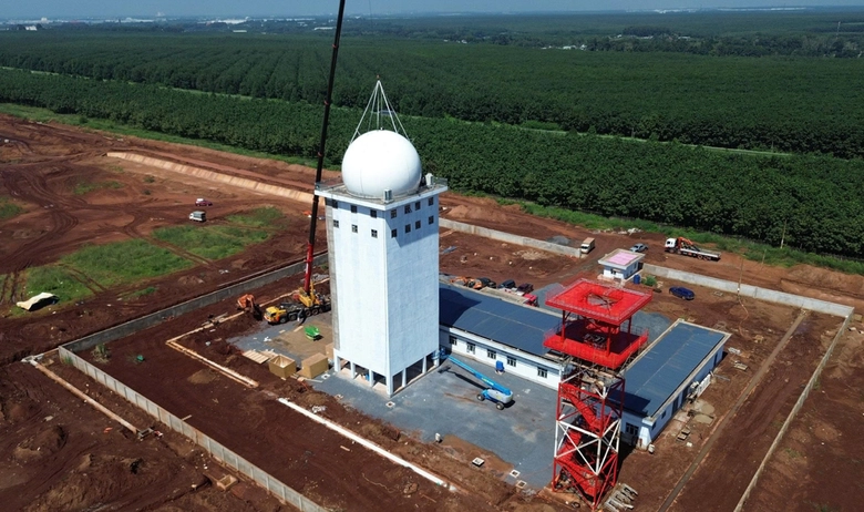 Sân bay Long Thành: Lắp xong hệ thống radar, tiếp tục bay hiệu chuẩn vào cuối tháng 10- Ảnh 1. Sân bay Long Thành: Lắp xong hệ thống radar, tiếp tục bay hiệu chuẩn vào cuối tháng 10- Ảnh 1.