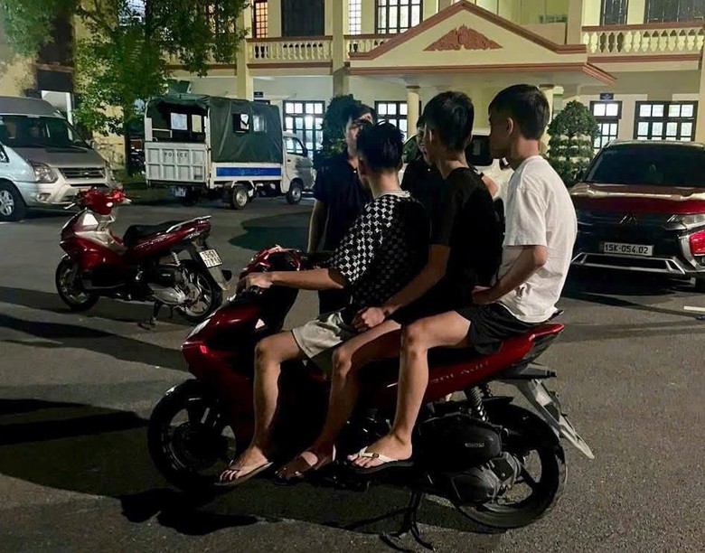 L&agrave;m r&otilde; nh&oacute;m thanh thiếu ni&ecirc;n xịt hơi cay tấn c&ocirc;ng người đi đường ở Hải Ph&ograve;ng- Ảnh 2.