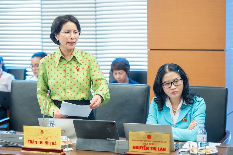 Đại biểu đề xuất b&aacute;c sĩ chuy&ecirc;n khoa tương đương tiến sĩ, Bộ trưởng GD&ĐT n&oacute;i g&igrave;?- Ảnh 1.