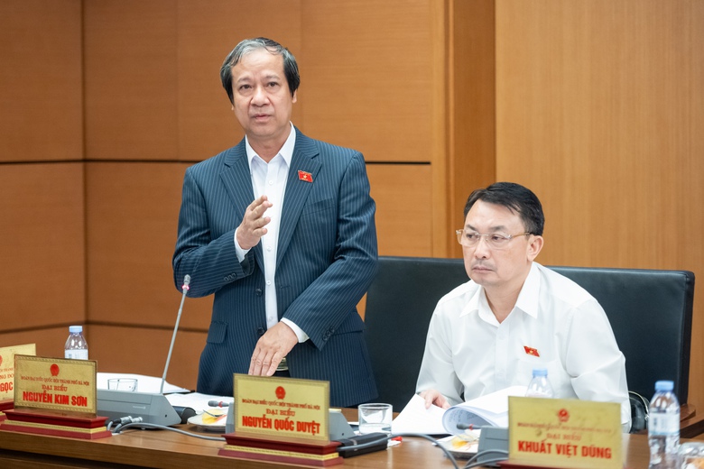 Sẽ triển khai bộ s&aacute;ch gi&aacute;o khoa thống nhất tr&ecirc;n to&agrave;n quốc từ năm học 2026-2027- Ảnh 2.